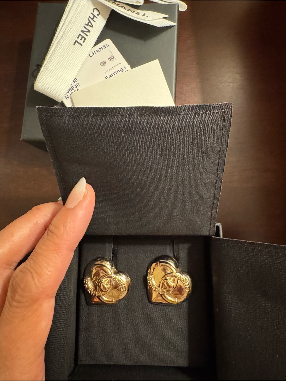 Chanel golden heart earring